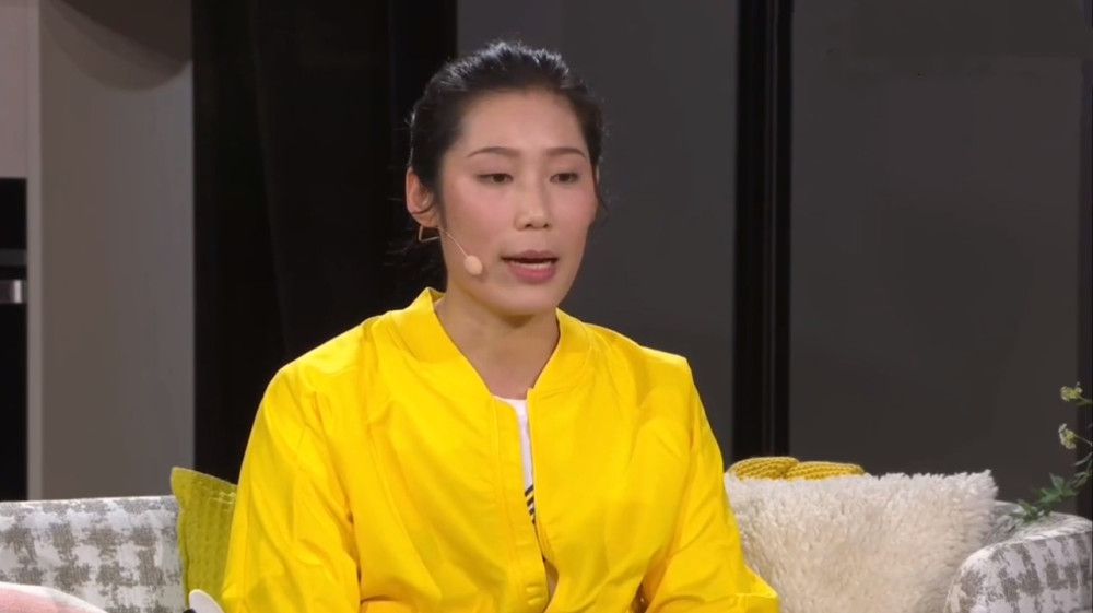 谈到掘金球星约基奇的发挥，丁威迪讲道：“这就是他斩获MVP的原因，这并不容易，他是一位现象级球员。